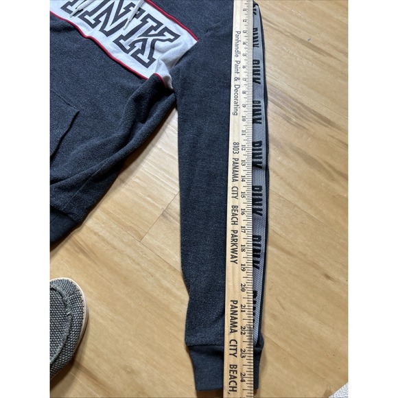 Victoria's Secret Pink Gray Red Logo 1/4‎ Zip Pullover Fleece M/170/96A - Picture 5 of 13